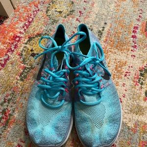 Womens nike running shoes
